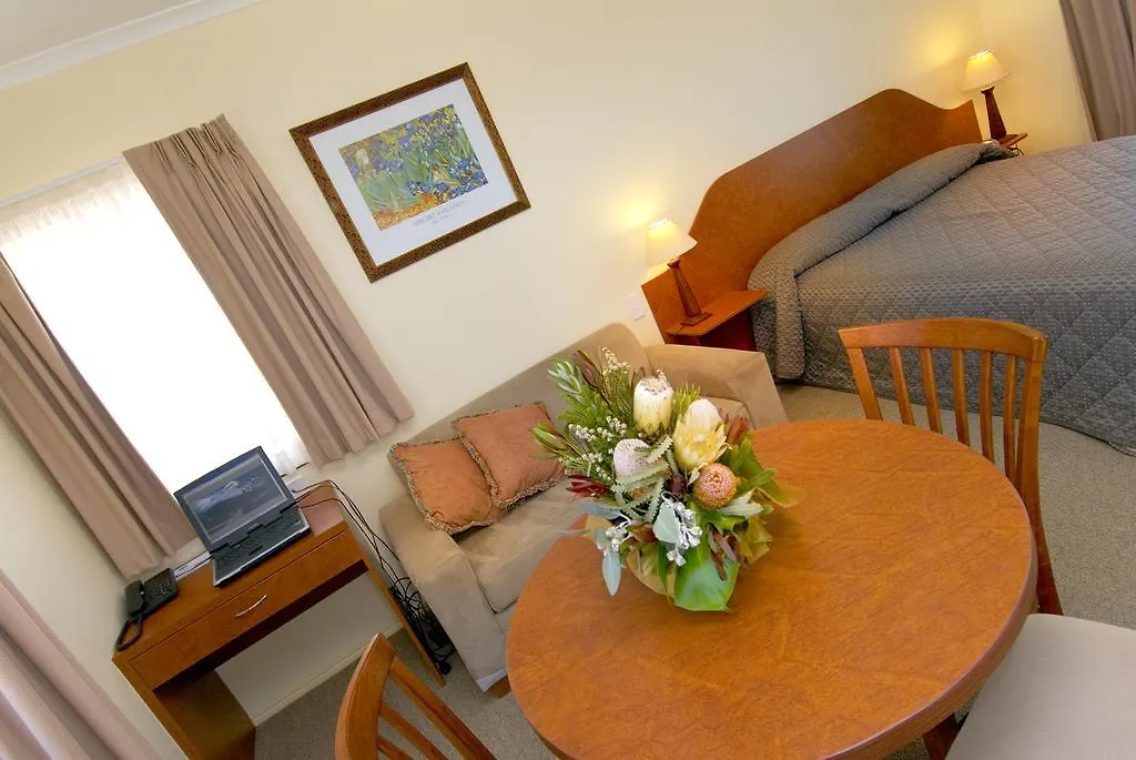 Hotel The Village On Blain Blackwater
